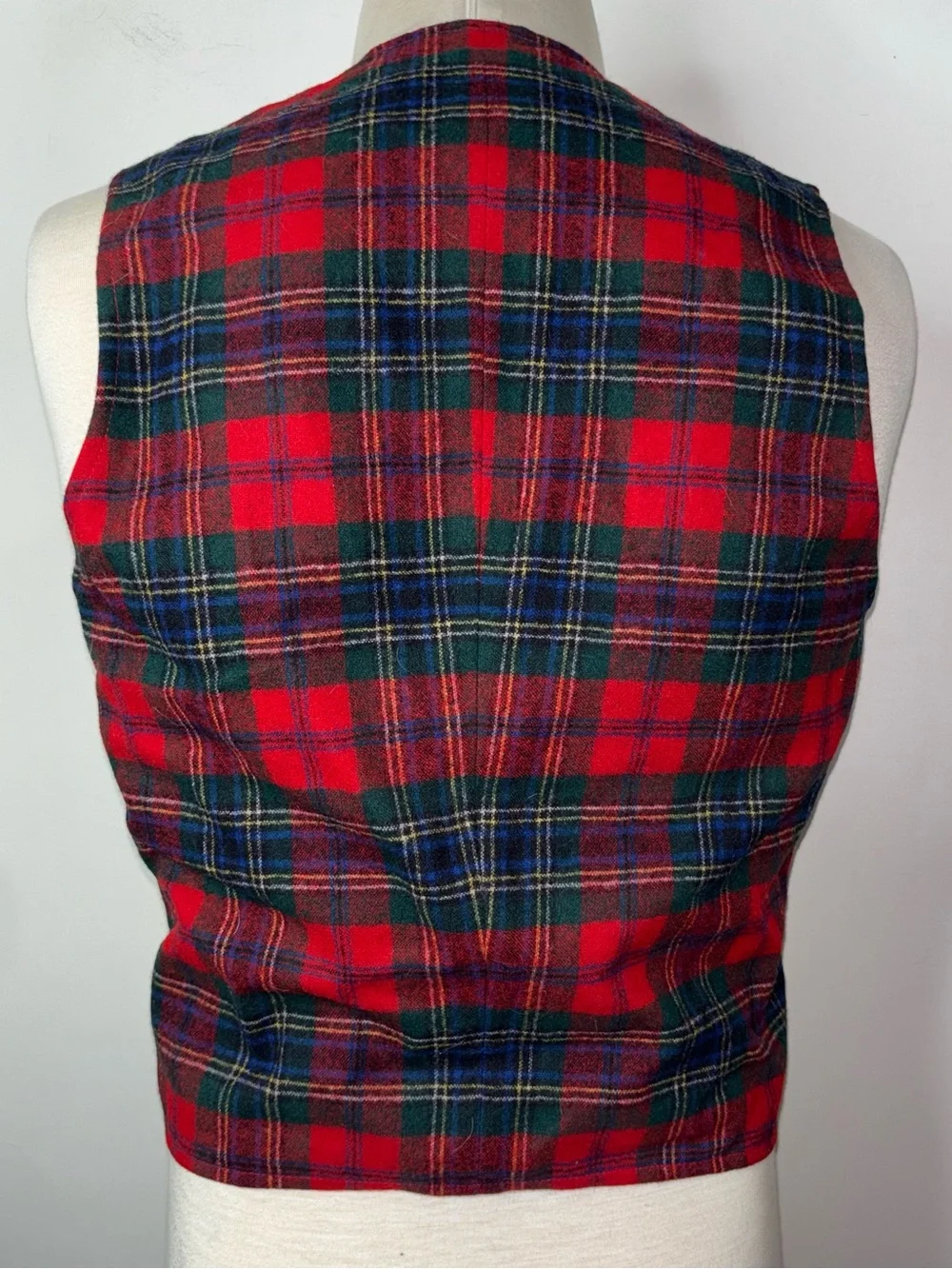 Vintage Pendleton Wool Vest Men's 40 Red Tartan Scottish Plaid Buttons Pockets